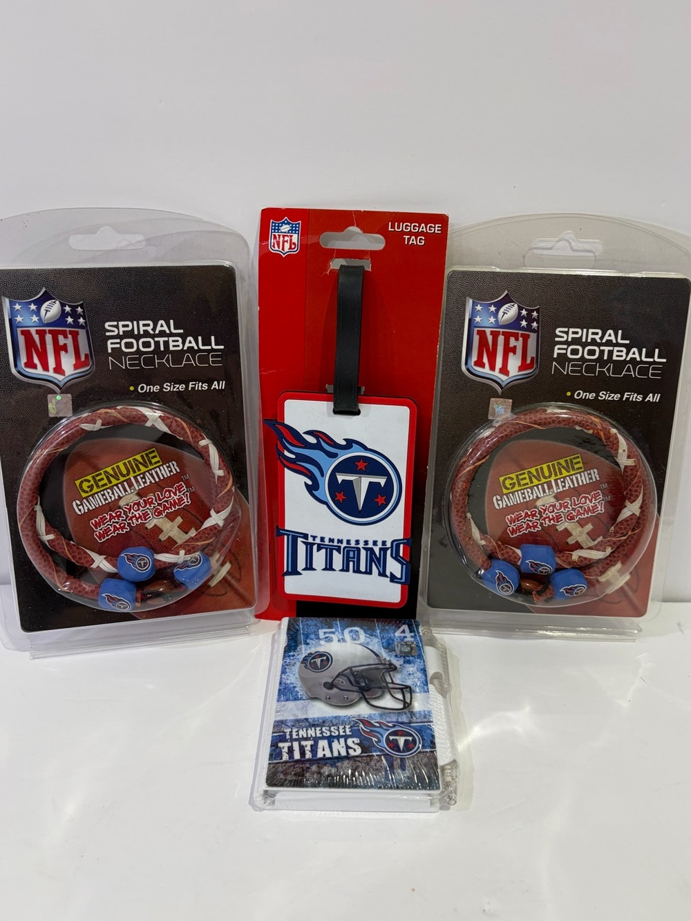 NFL Tennessee Titans Spiral Football Necklace, Luggage Tag Set and Pad NWT